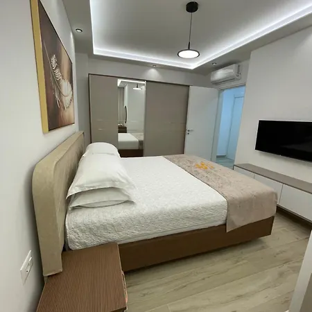 Las Apartments Saranda Apartment